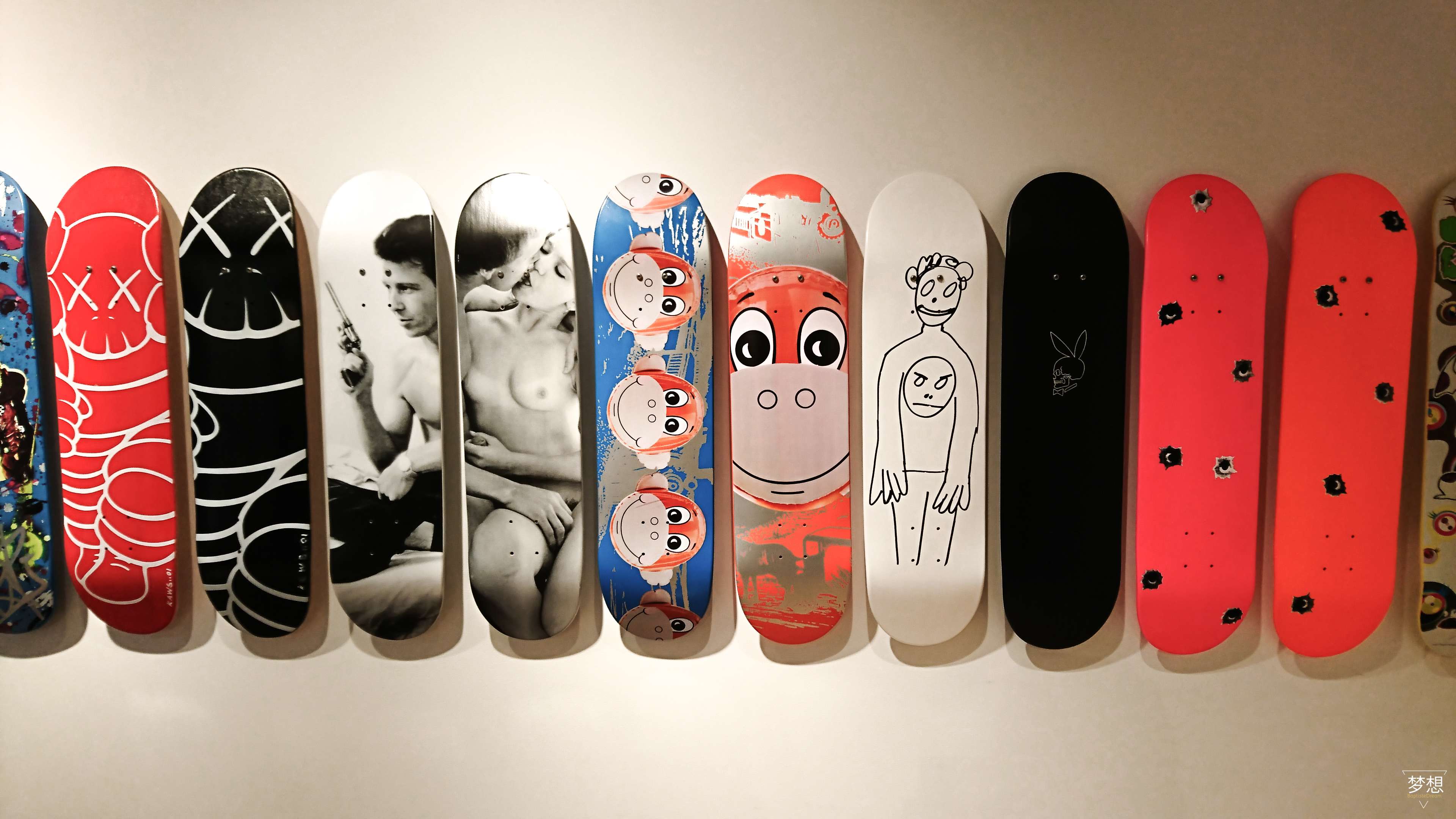 Supreme Paris skate wall