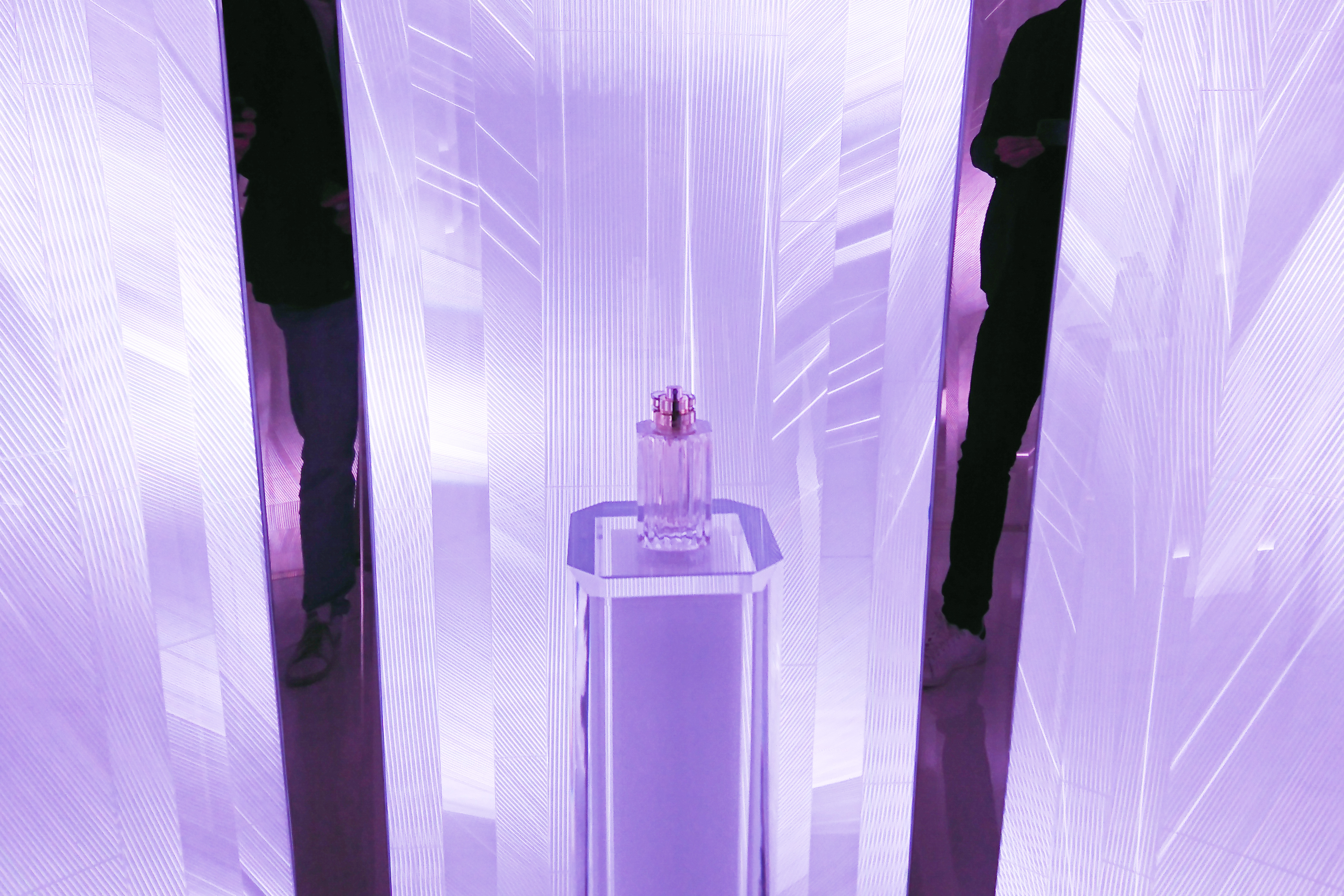 Mise en abime du flacon Carat 